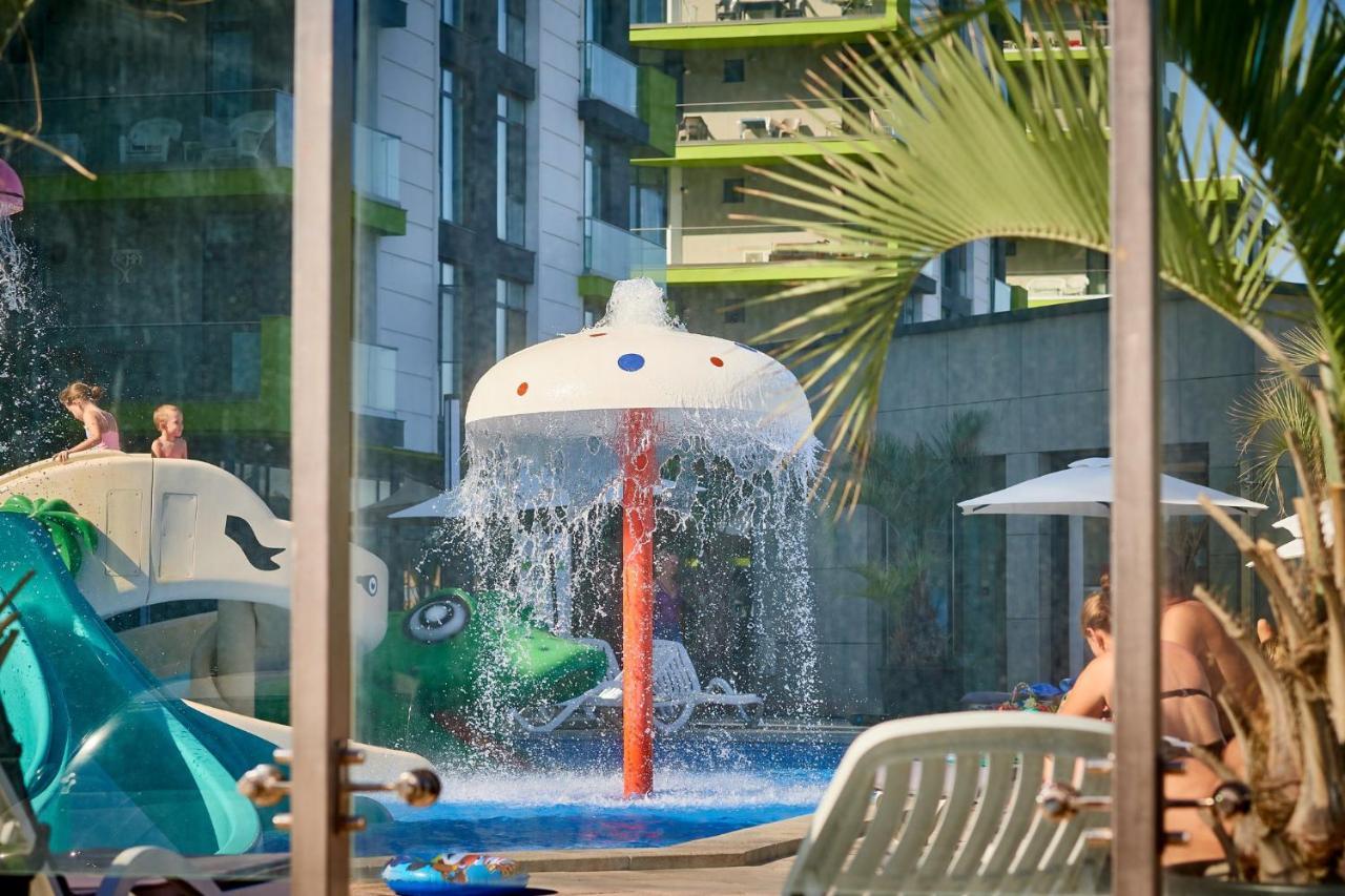 Sole Apartment Spa N Pools Beach Resort Năvodari Esterno foto