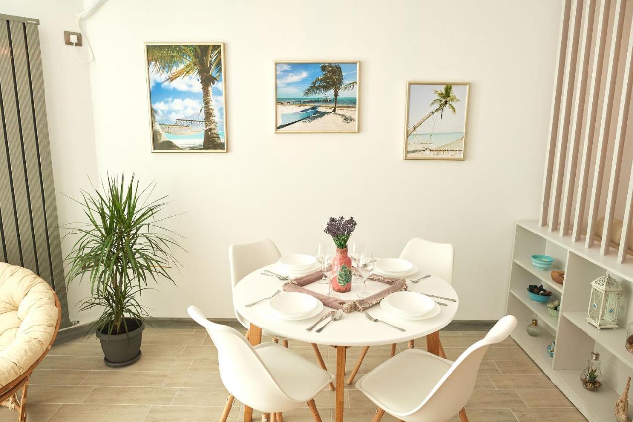 Sole Apartment Spa N Pools Beach Resort Năvodari Esterno foto